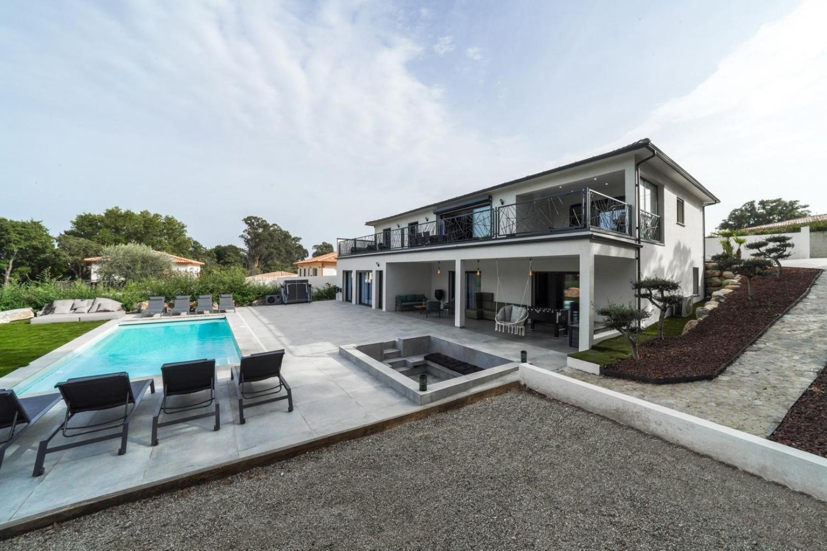 Tres Belle Villa A Ghisonaccia Avec Piscine Chauffee Exterior photo